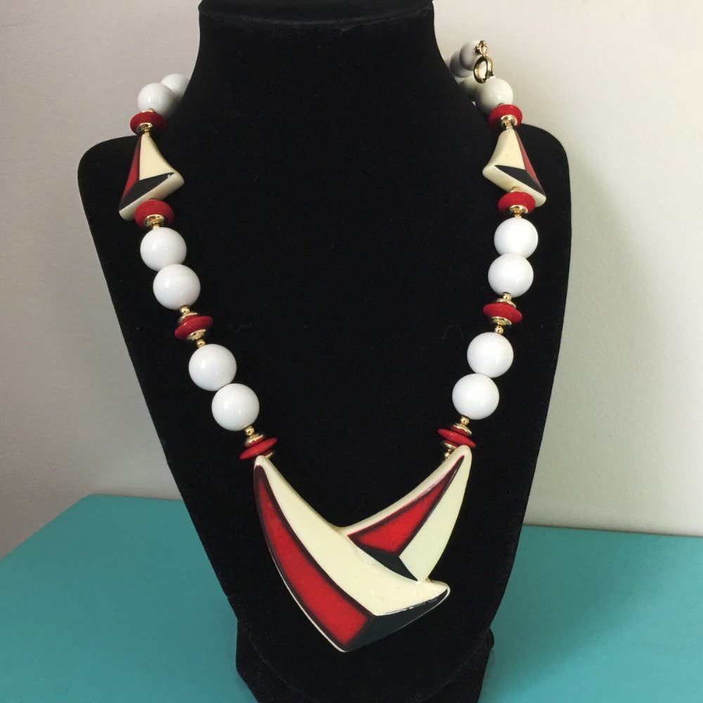 Vintage Art Deco Chunky Bead Necklace And Earrings - Picture 11 of 16